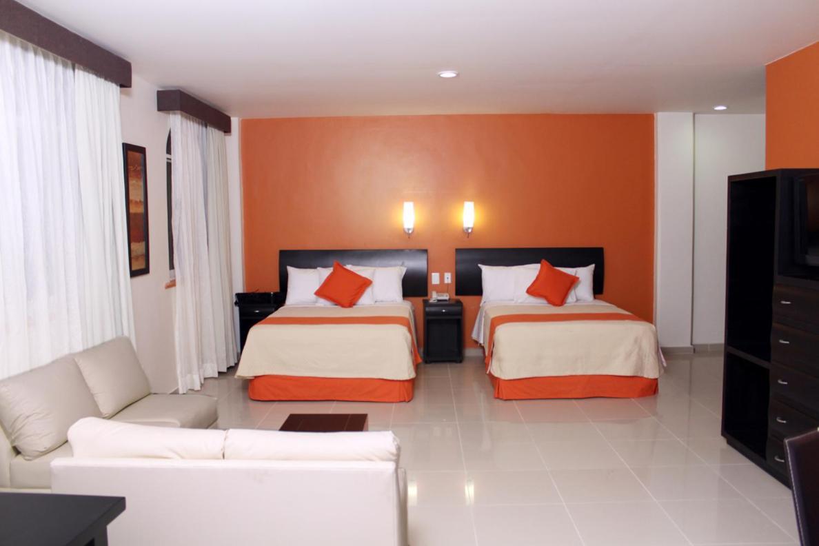 Hotel Baez Paraíso Buitenkant foto