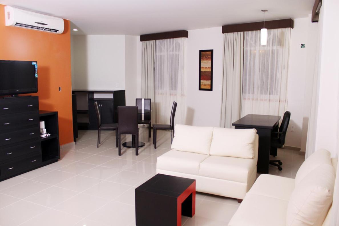 Hotel Baez Paraíso Buitenkant foto